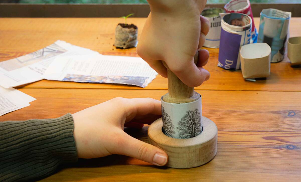 Papier wird festgedrückt